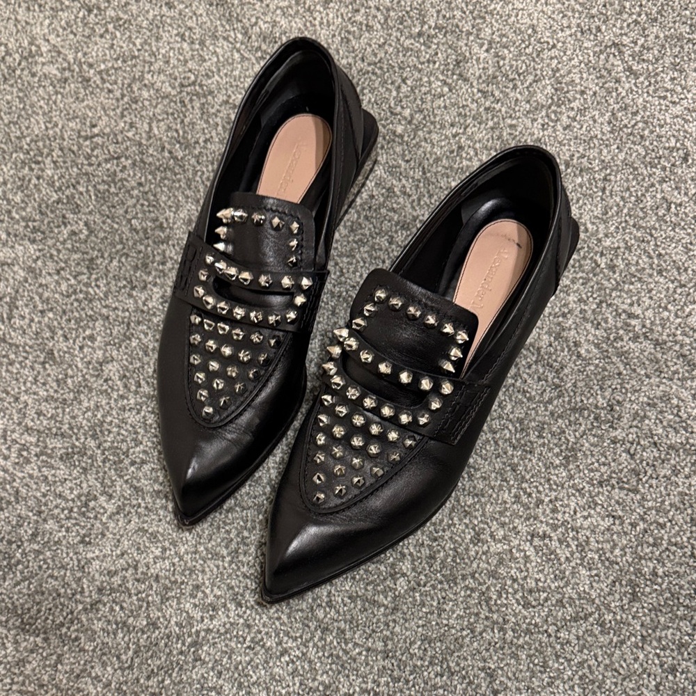 Alexander McQueen Black Studded Leather Pointed Loafers